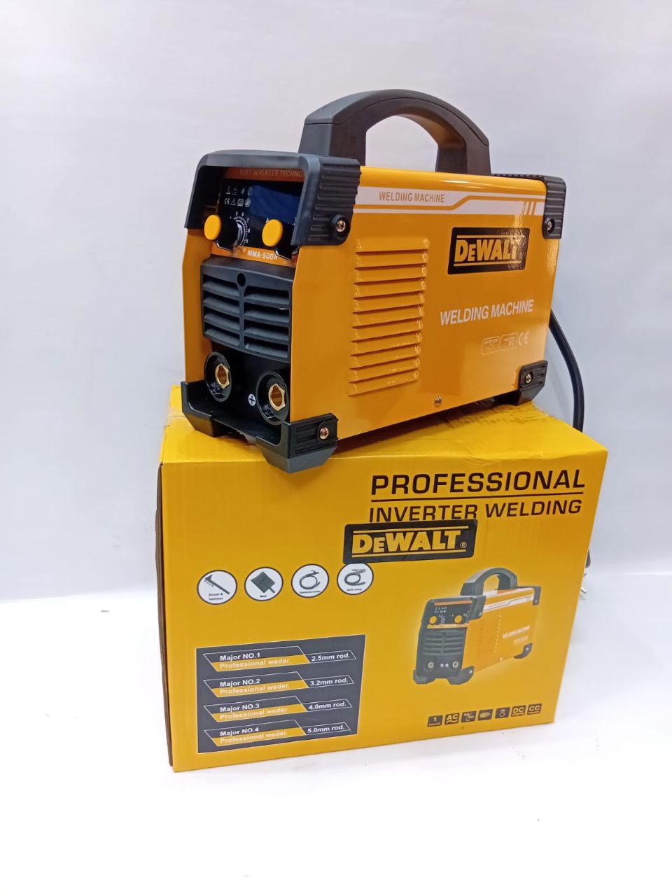 c9c8322c-6060-4b68-81ff-388cc451c33b.jpg Dewalt inverter welding machine 500A - Image 1